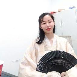 娱乐圈最新的吃瓜恋情小说,当红明星的甜蜜邂逅