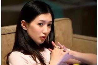 娱乐圈吃瓜小花是谁呀视频,吃瓜小花背后的故事